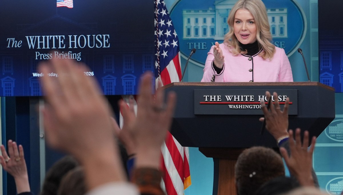 WATCH LIVE: Leavitt holds press conference with Vance at george magazine