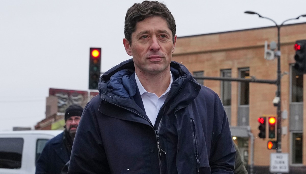 Trump warns Minneapolis mayor is ‘PLAYING WITH FIRE’ by failing to enforce federal immigration laws at george magazine