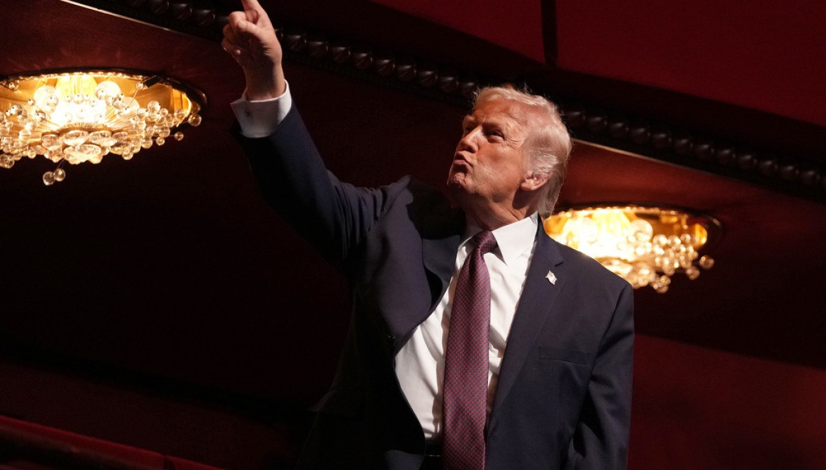 Trump sues IRS and Treasury for $10 billion over tax return leak at george magazine