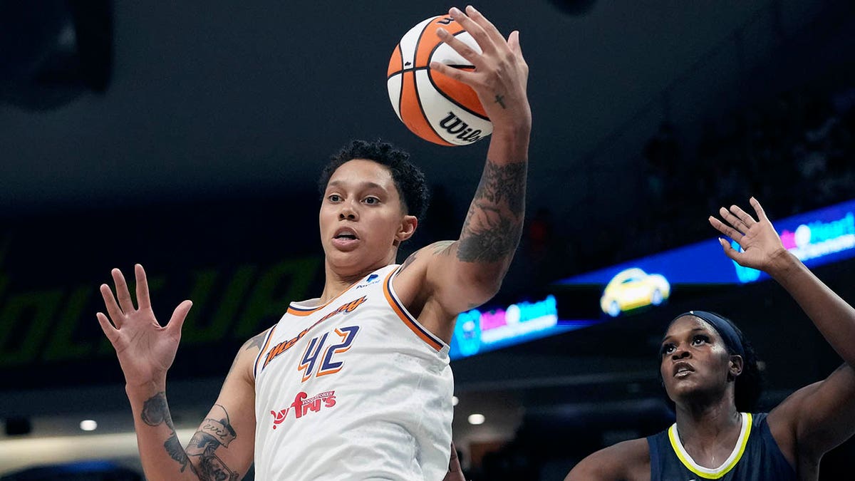 Brittney Griner compares Russian prison experience to current ICE enforcement in United States at george magazine