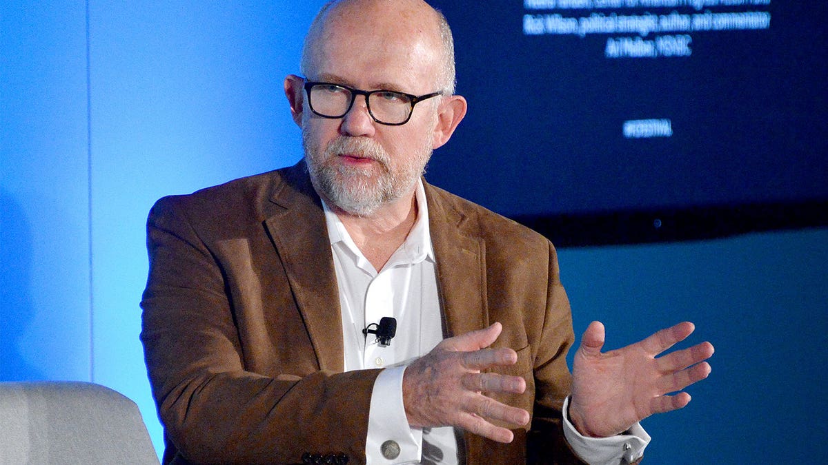 Democratic officials, TikTokers, liberals take their anti-ICE rhetoric to the next level at george magazine