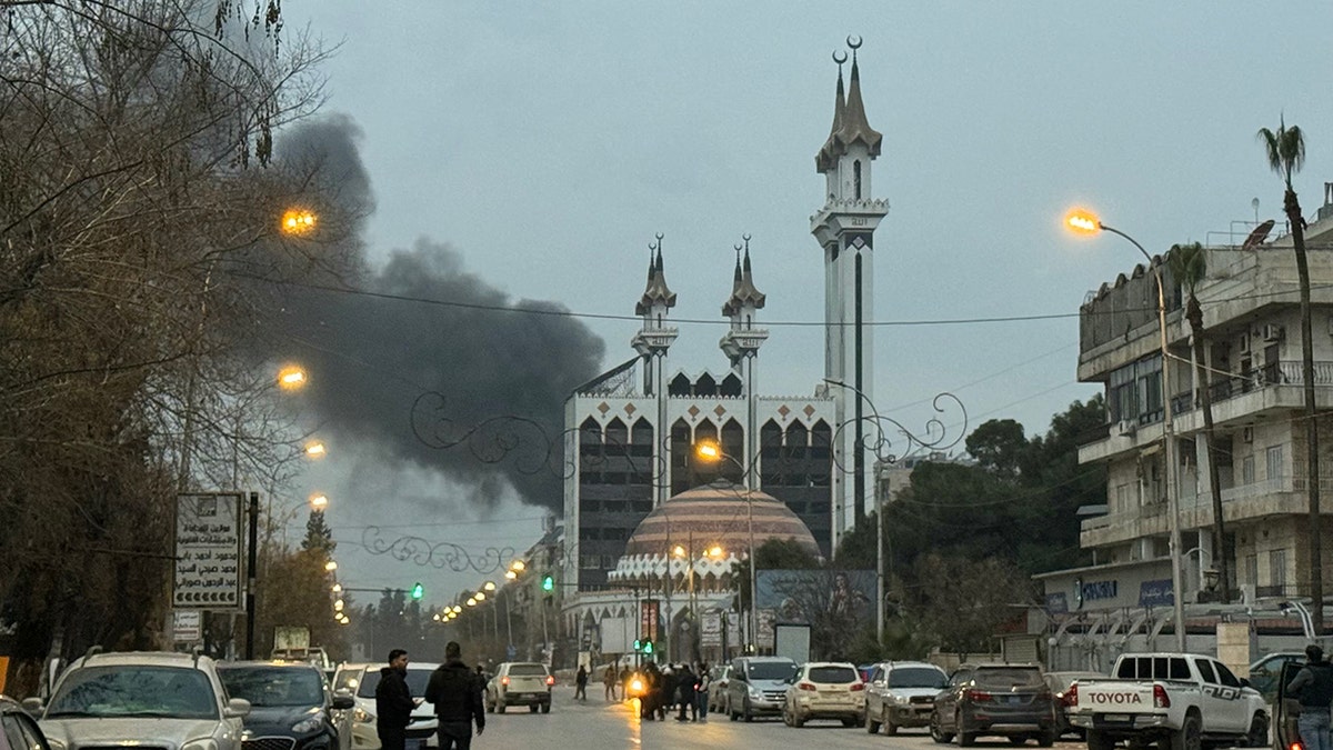 Republican senator condemns alleged Syrian army abuses as ceasefire follows Aleppo fighting at george magazine