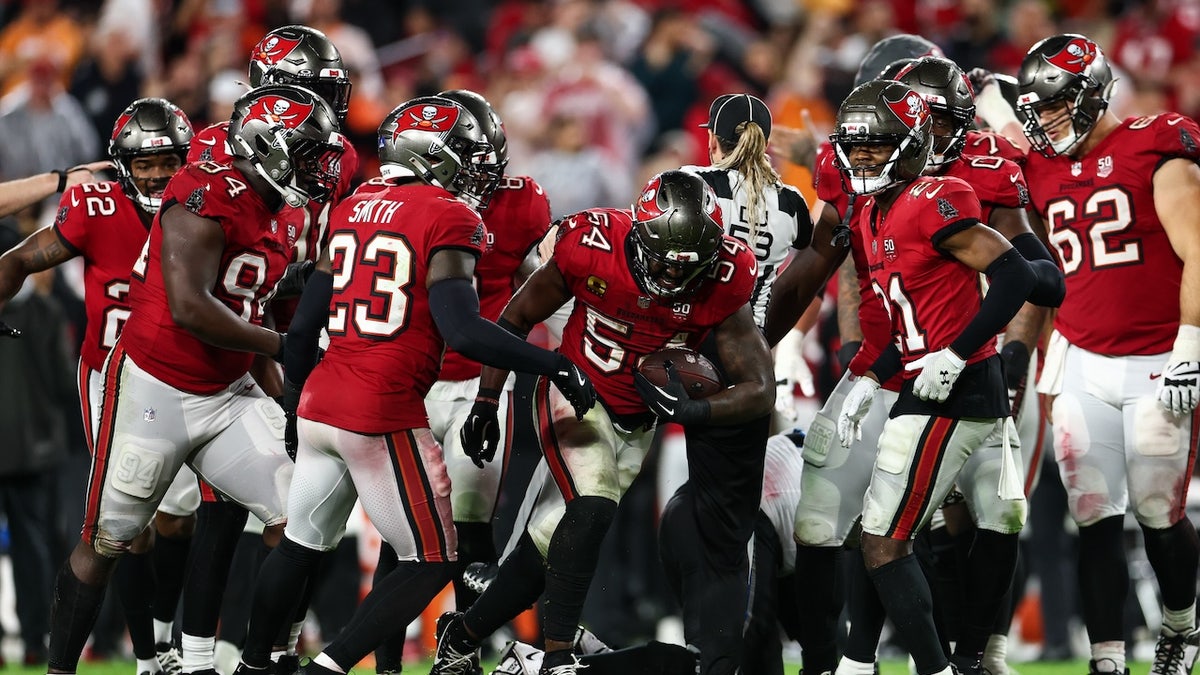 NFC South will be determined by Saints-Falcons game after Buccaneers keep season alive vs Panthers at george magazine
