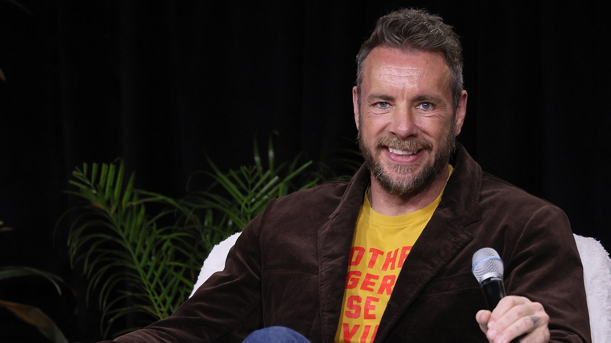 Dax Shepard offers to pay for 11-year-old daughter's future egg freezing when she turns 18 years old at george magazine