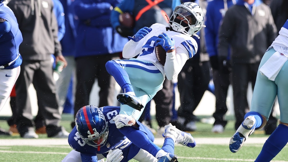 Cowboys suffer consecutive losing seasons, as Dak Prescott is benched and defender is ejected in lopsided loss at george magazine