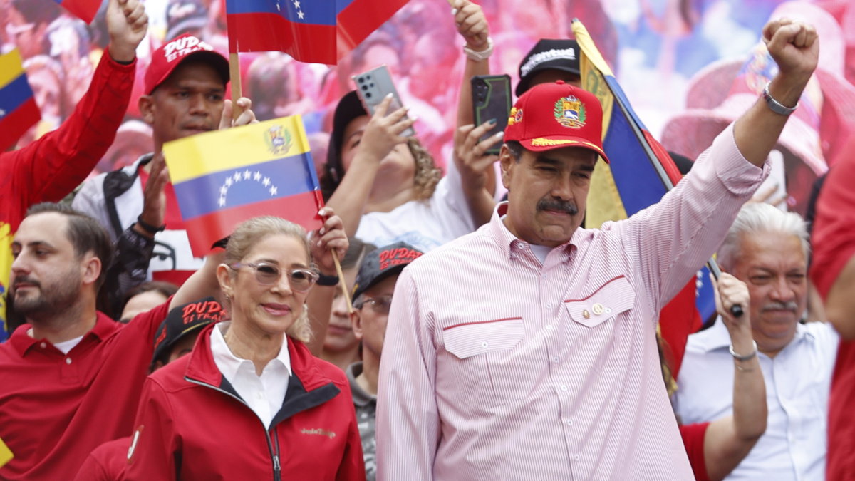 Bondi says Trump 'saved countless lives' in Venezuelan dictator Maduro capture operation at george magazine