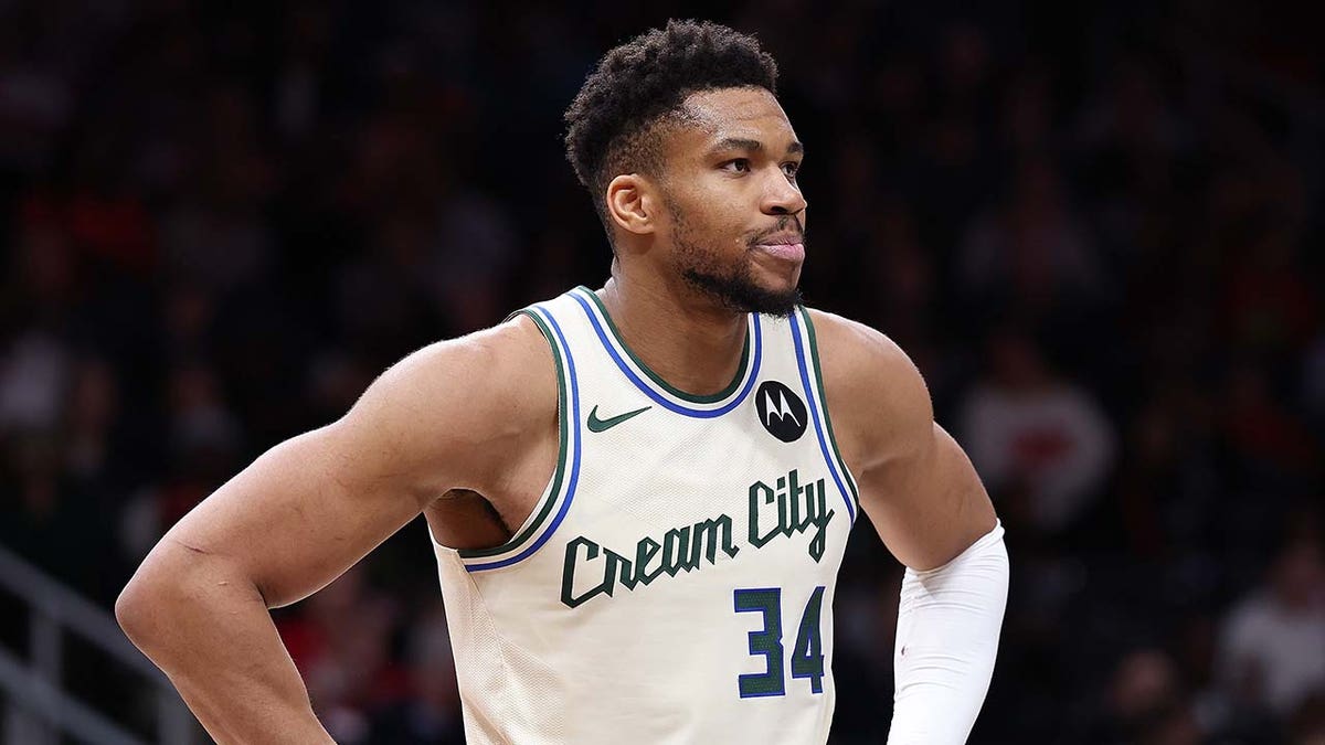 Giannis Antetokounmpo trade rumors ramp up again as Bucks' season spirals: report at george magazine