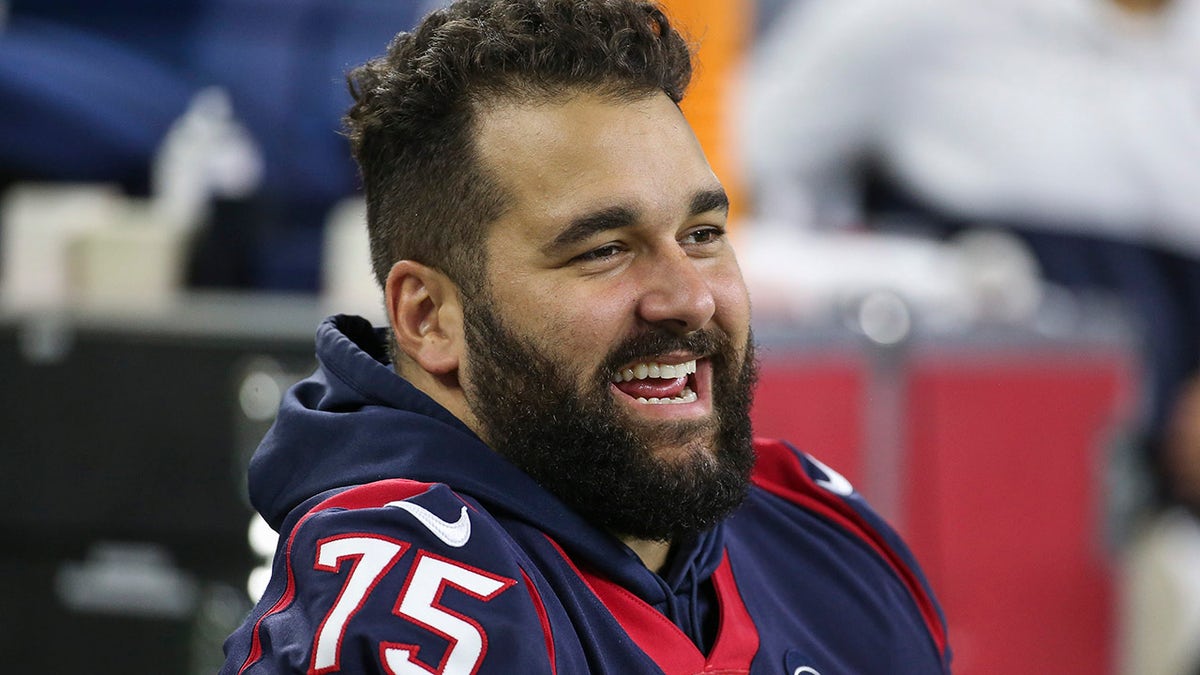 Former NFL lineman Matt Kalil suing model ex-wife over viral sex life comments: report at george magazine