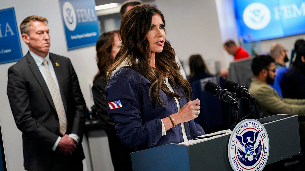 Reporter's Notebook: Senate funding deal hits snag as Graham presses sanctuary city vote at george magazine