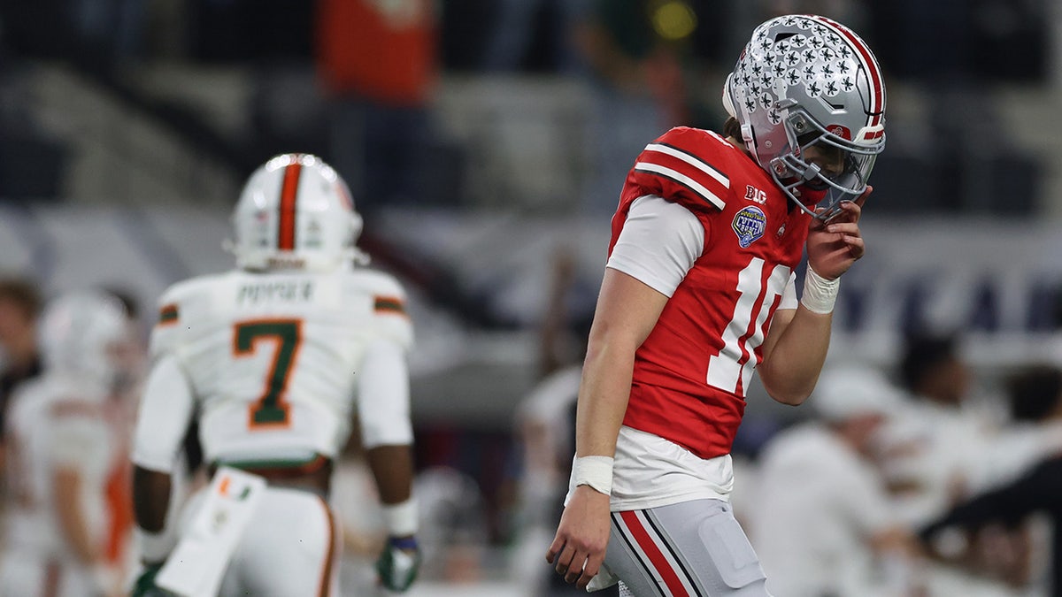 College football fans sound off on ESPN score bug during Ohio State-Miami playoff game at george magazine