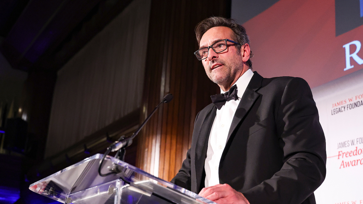 Former hostage negotiator says he doesn't see Maduro as 'a bloodthirsty drug dealer' at george magazine