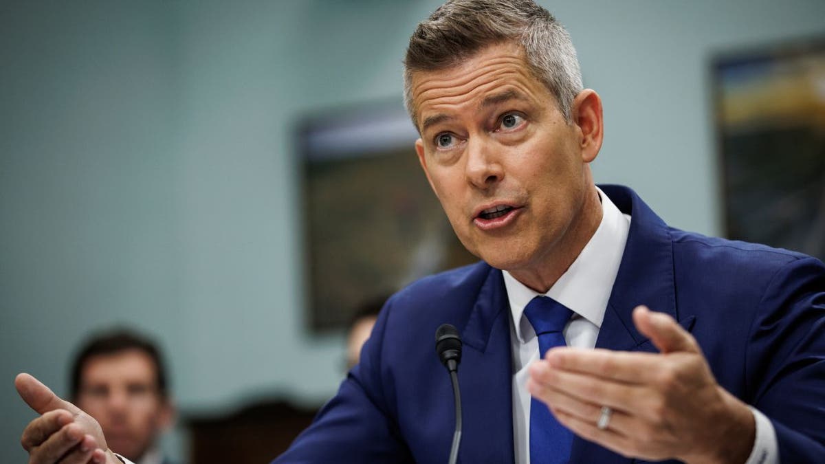 California defies deadline on immigrant trucker licenses as feds threaten funding cuts at george magazine