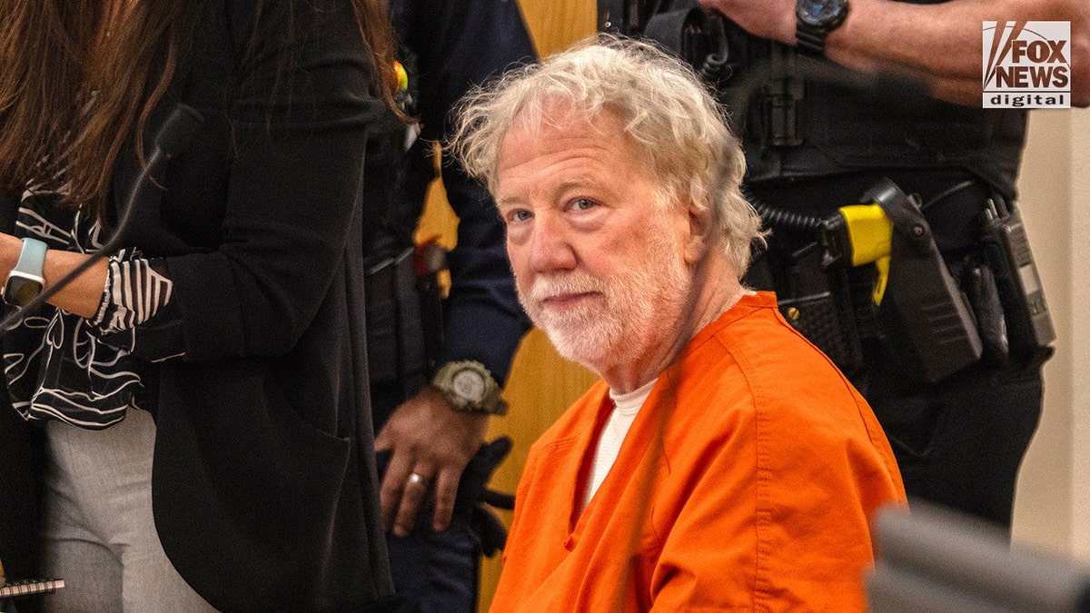 Timothy Busfield's defense blames 'stage parents' with fraud history for child sex abuse charges at george magazine