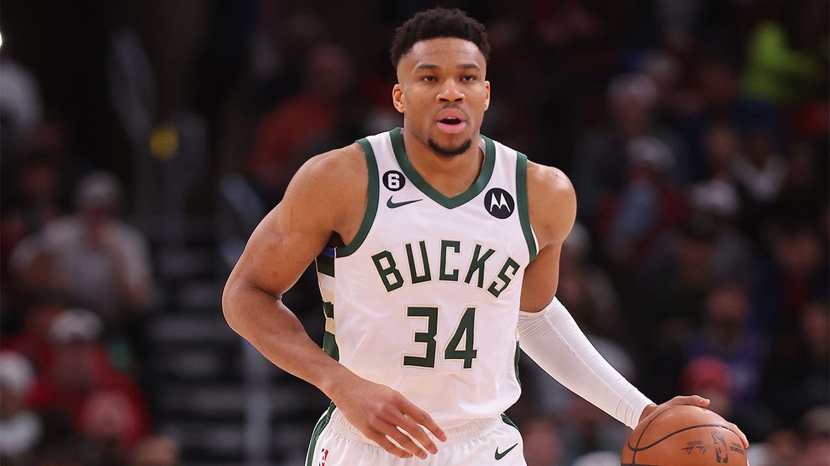 Giannis Antetokounmpo sticks with Bucks as NBA trade deadline passes despite some interest at george magazine