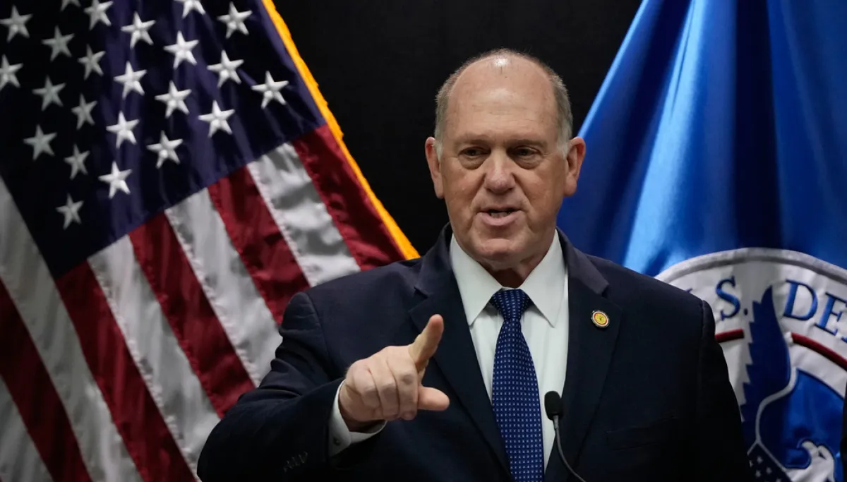 DHS pulls 700 federal officers from Minnesota after ‘unprecedented cooperation’ with state: Homan at george magazine