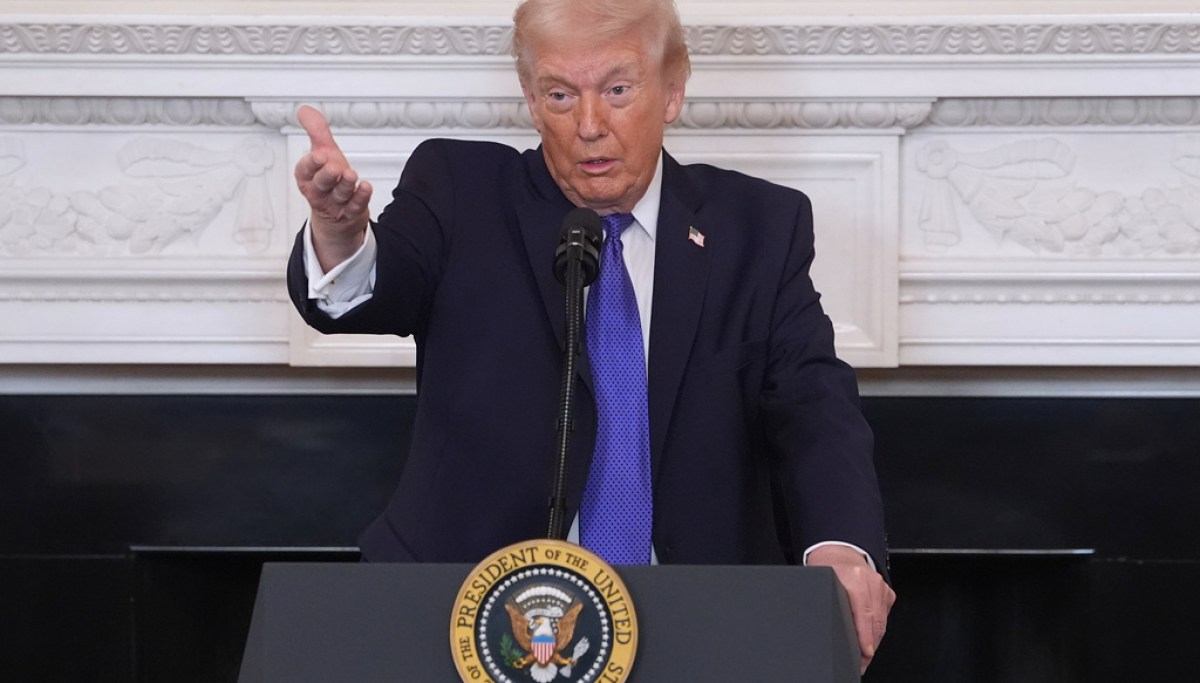 Trump boots press from White House governors’ breakfast at george magazine