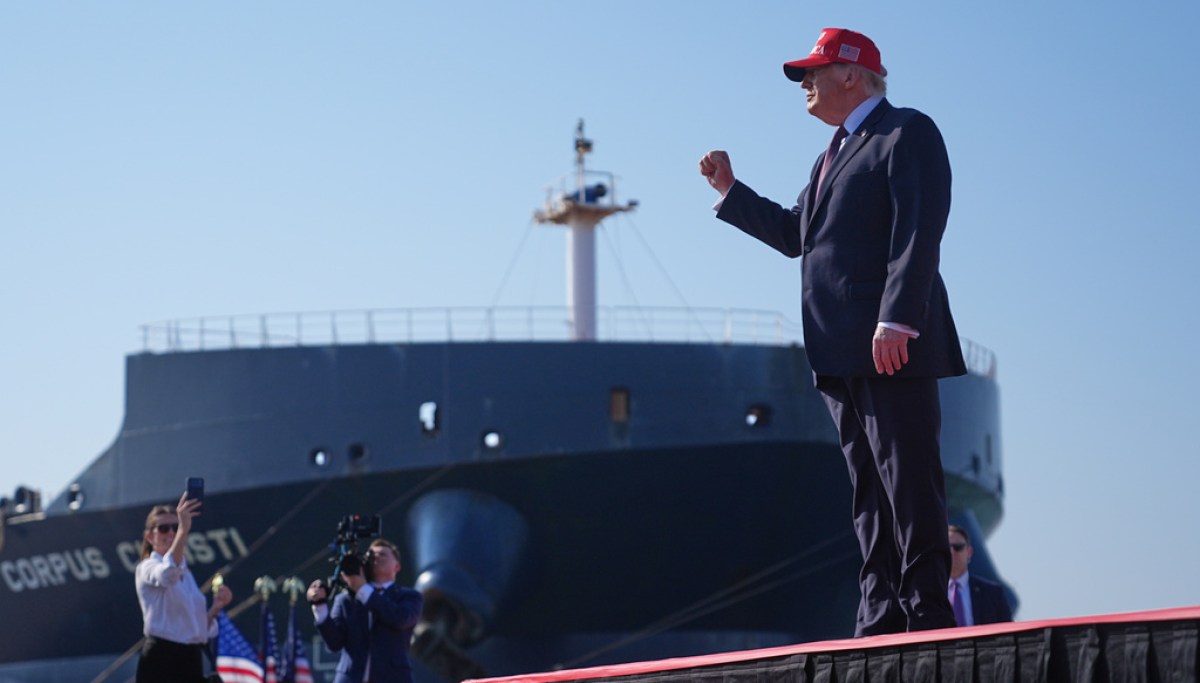 Trump two-steps around Texas GOP Senate primary in Corpus Christi swing at george magazine