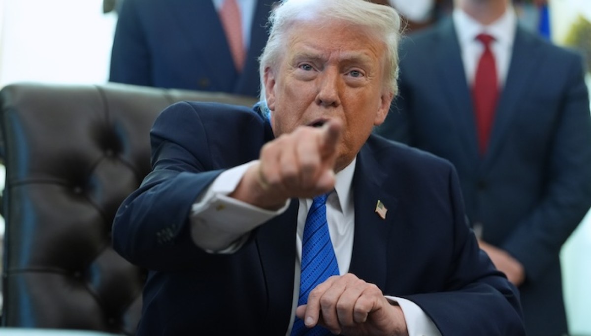 Trump splits Republicans with about-face on Alex Pretti shooting at george magazine