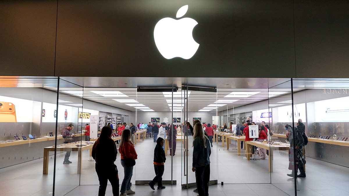 Apple app password scam email warning at george magazine