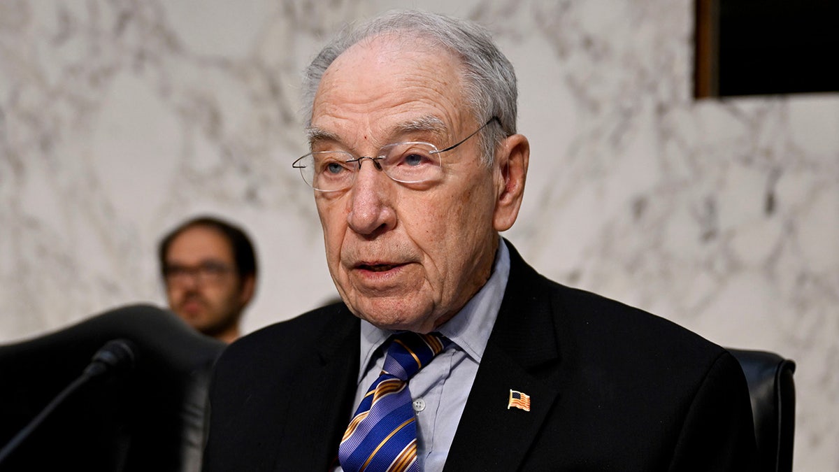 Credit Suisse investigation reveals 890 Nazi regime accounts, Sen Grassley says at george magazine