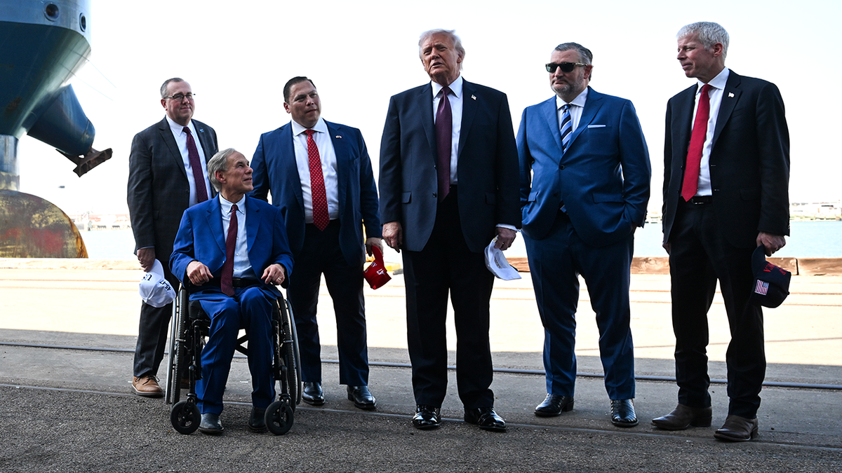 Trump floats Ted Cruz for Supreme Court, jokes he’d get ‘100%’ bipartisan vote to ‘get him out of there’ at george magazine