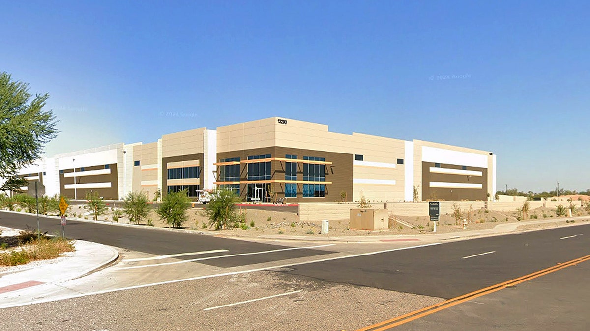FBI investigates criminal damage to federal ICE warehouse facility in Arizona at george magazine