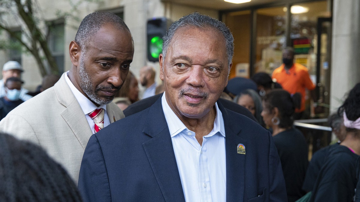 Rev Jesse Jackson, civil rights leader and Rainbow PUSH founder, dies at 84 at george magazine