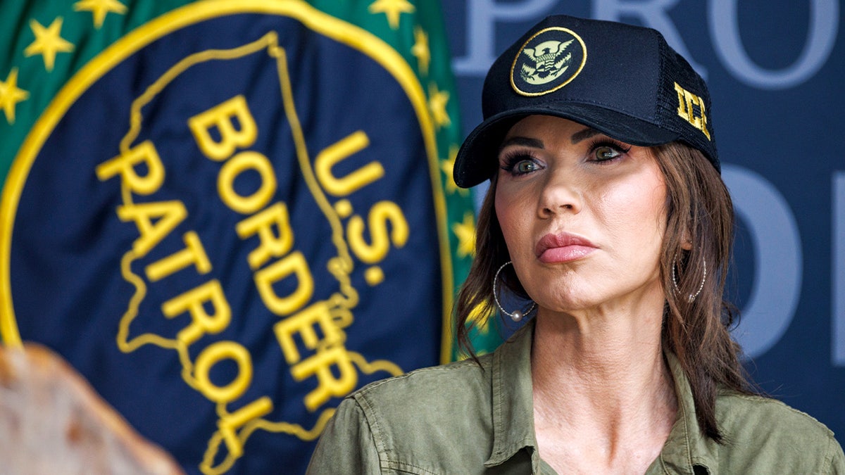 Noem rips Dems for using families as ‘political weapons’ as DHS funding fight threatens life beyond ICE at george magazine