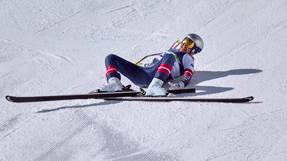 Lindsey Vonn undergoes surgery for leg fracture after hard crash during Olympic run at george magazine