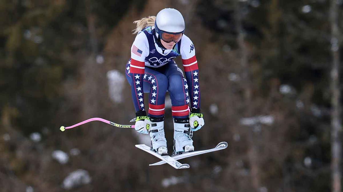 Lindsey Vonn makes Olympic comeback after ACL injury in women's downhill at george magazine
