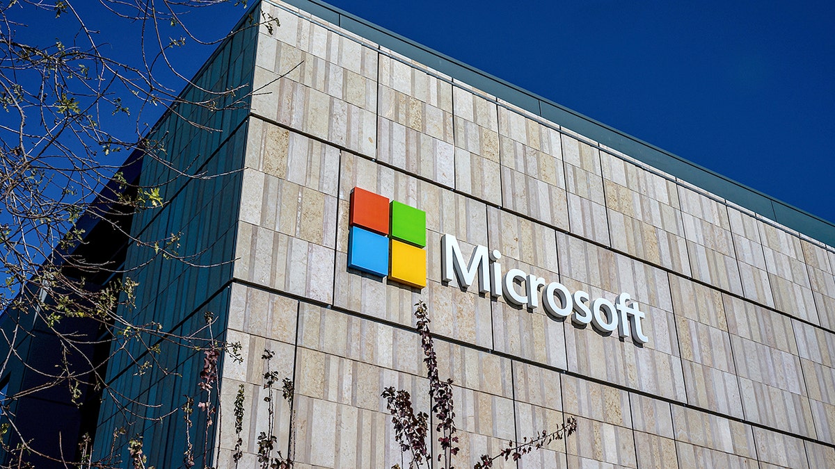 Microsoft crosses privacy line few expected at george magazine
