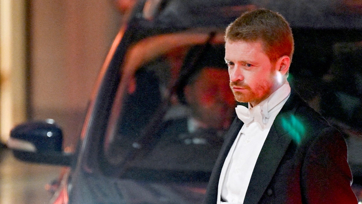 Keir Starmer’s chief of staff resigns after recommending Epstein-connected ambassador at george magazine