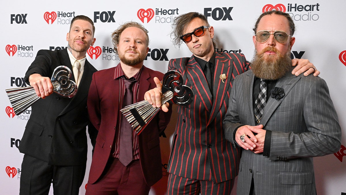 Shinedown slammed by fans as ‘cowards’ after doubling down on decision to exit Rock the Country festival at george magazine