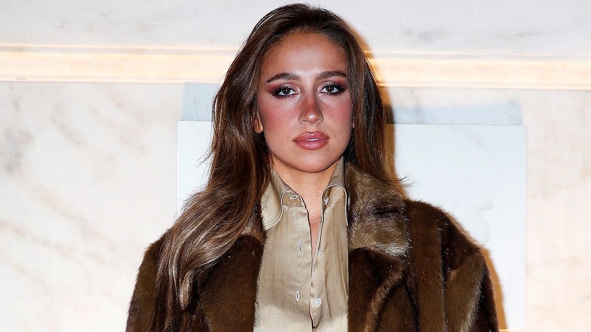 Pop singer's Olympics USA ad causes firestorm over her allegiance to native Canada: Who is Tate McRae? at george magazine