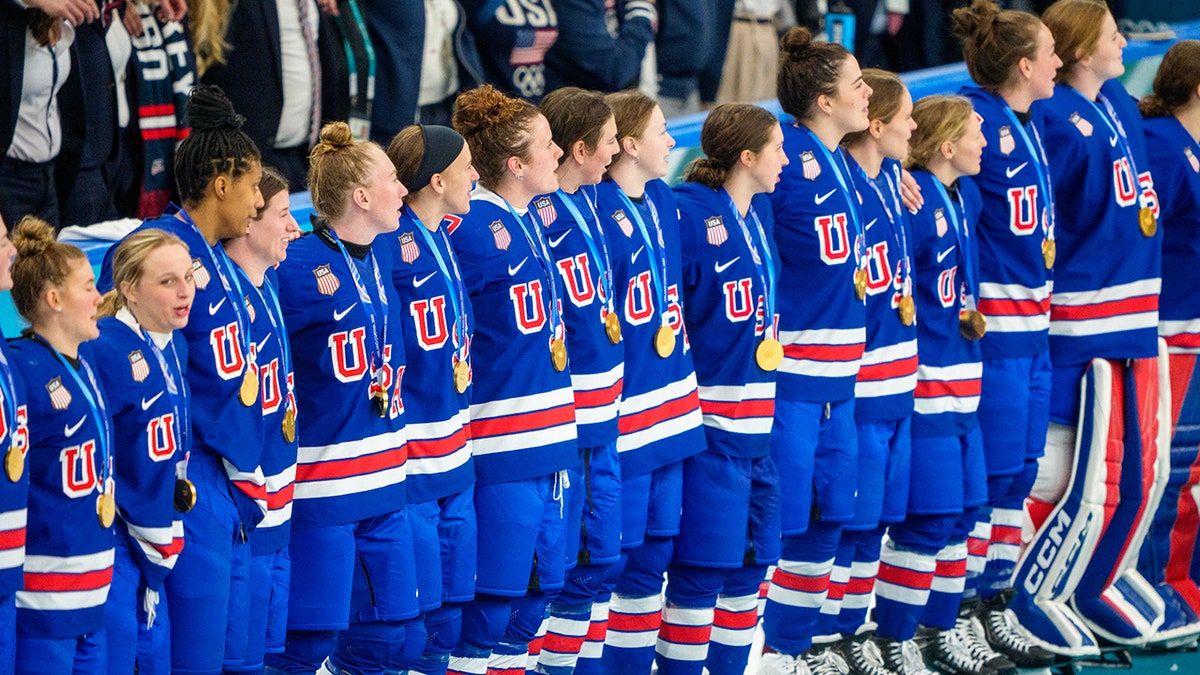 USA women's hockey sings national anthem arm in arm after Olympic gold medal win: 'The best part' at george magazine