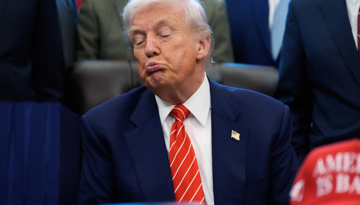 Trump says he won’t sign other bills until Congress passes SAVE America Act at george magazine