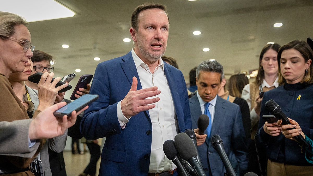 Katie Britt blasts Democrats for playing 'political games' with shutdown amid airport chaos at george magazine