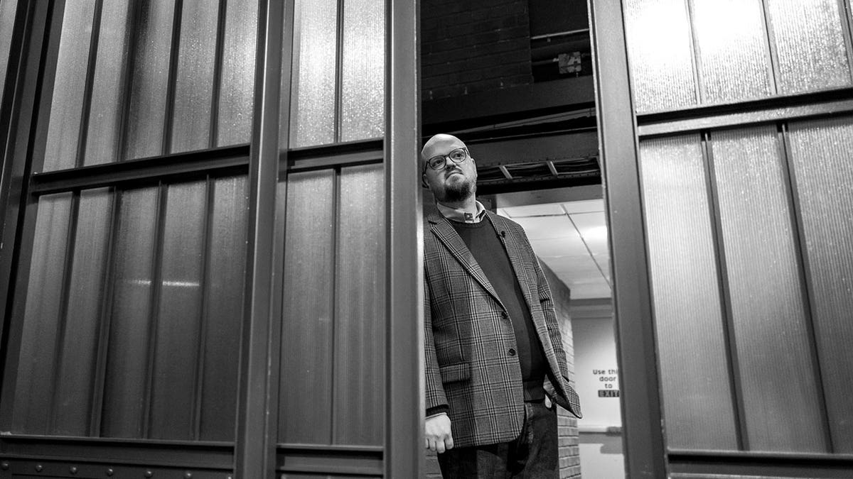 Journalist loses nearly $10,000 in year-long NFL gambling experiment at george magazine