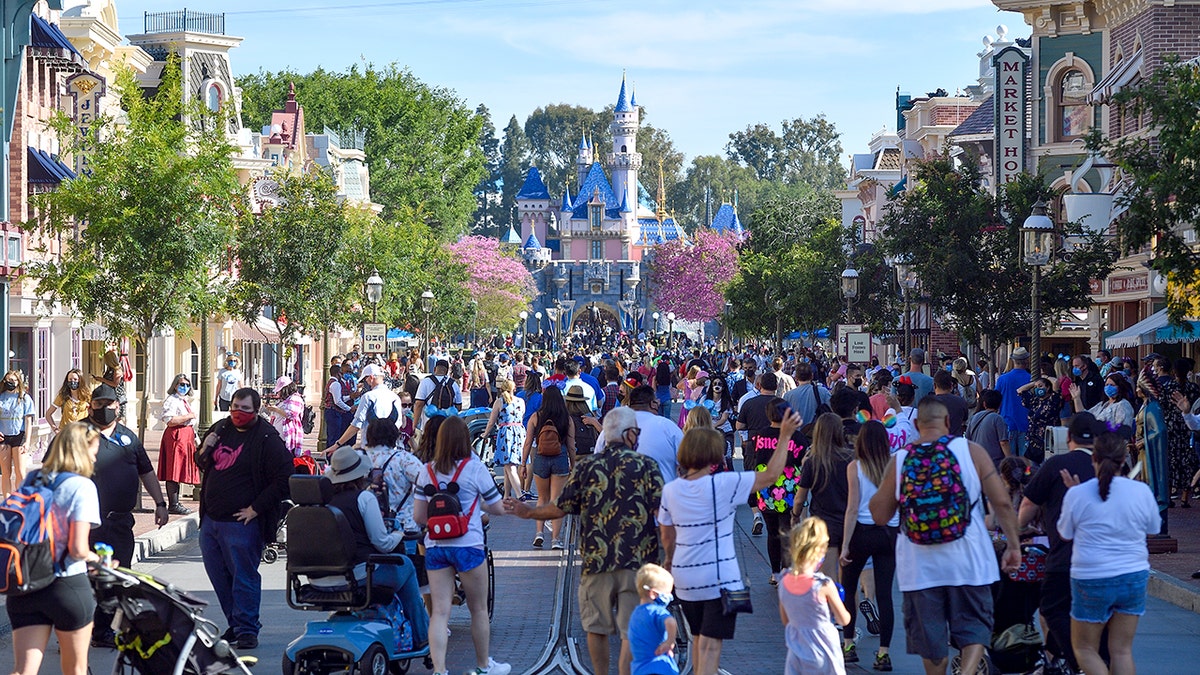 Disneyland may scrap long-standing park rule that frustrated visitors at george magazine