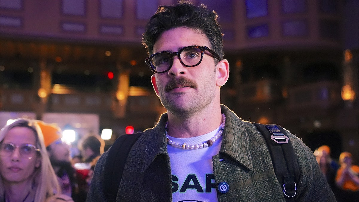 Left-wing influencer downplays Cuba blackouts, worsening shortages: ‘People are partying’ at george magazine