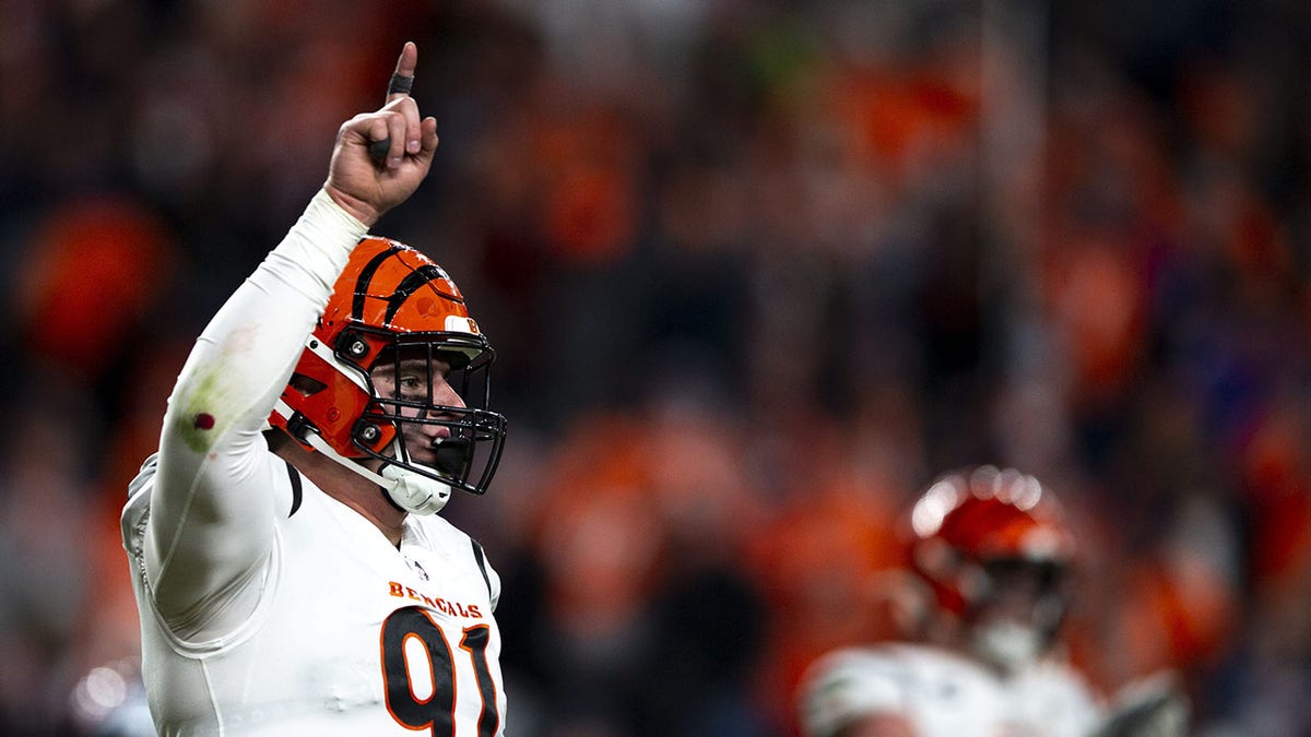 Bengals, Trey Hendrickson end complicated contract drama after team decides against franchise tag at george magazine