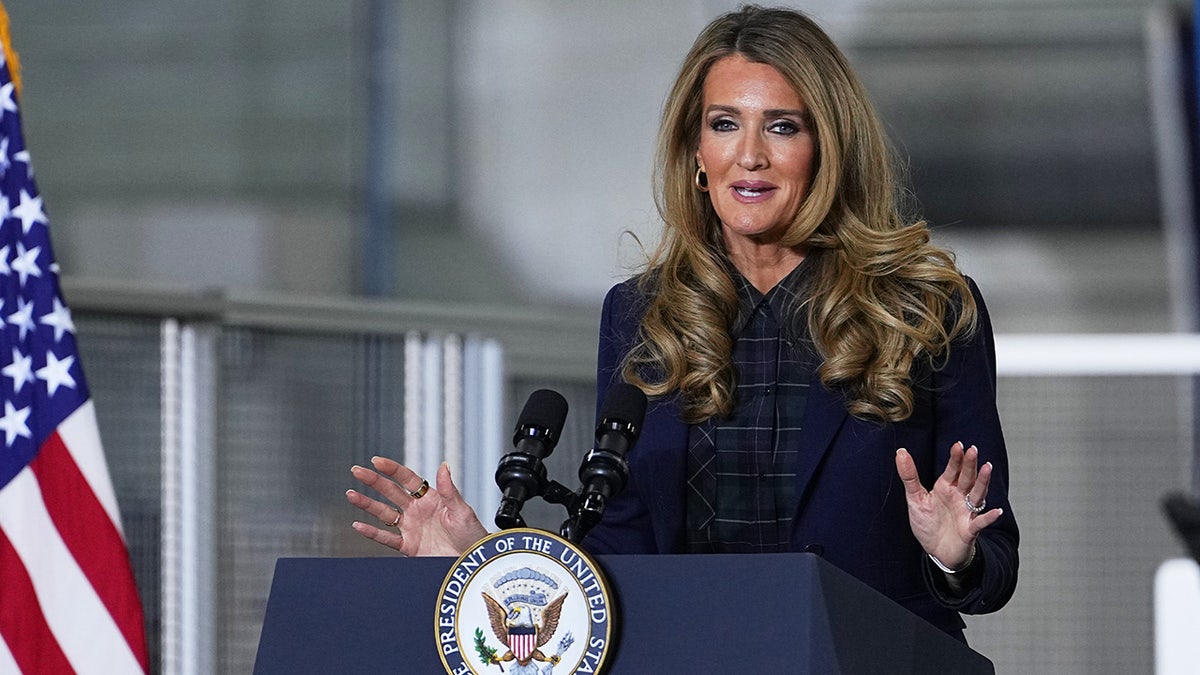 Top Trump agency cuts off foreign nationals from all loan programs: 'Must prioritize American citizens' at george magazine