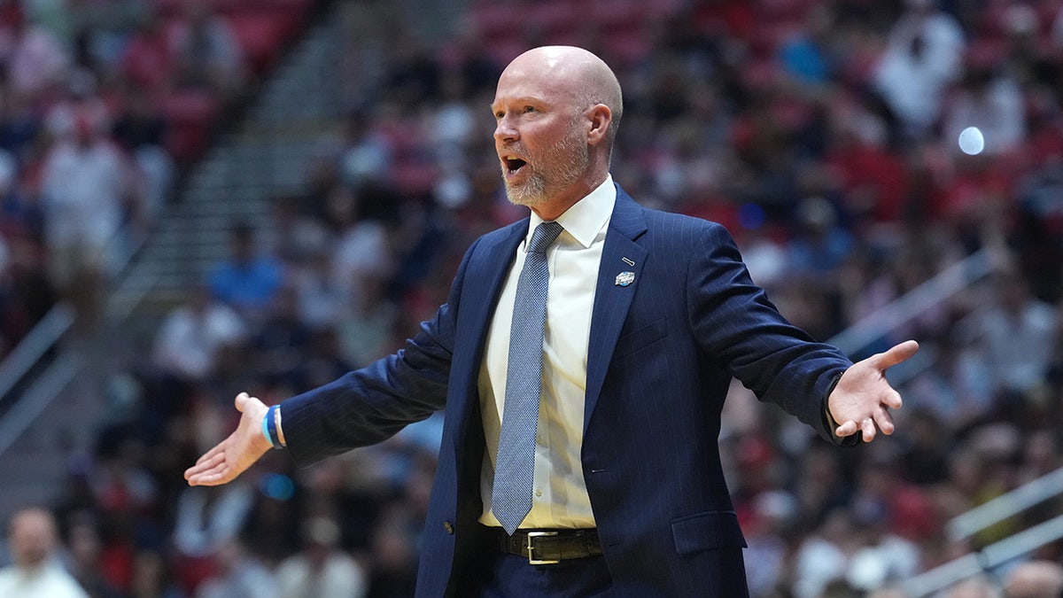 Villanova coach turns heads after 'joke' that he would 'fire my staff' during March Madness loss at george magazine