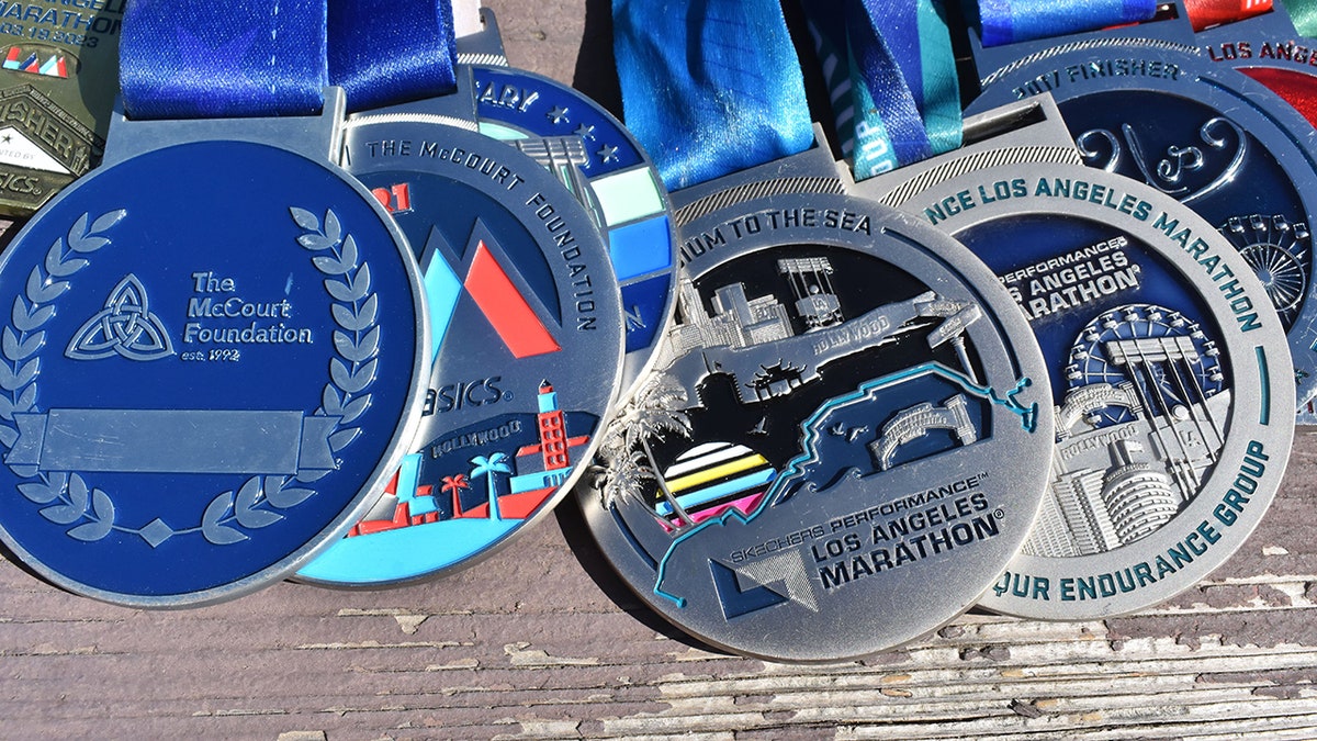 LA Marathon runners receive option to acquire medals at Mile 18 at george magazine