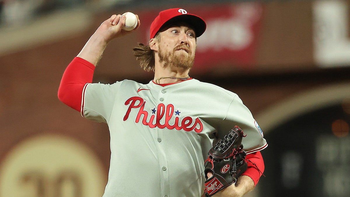 Phillies pitcher suffers cardiac event after bullpen session at spring training at george magazine