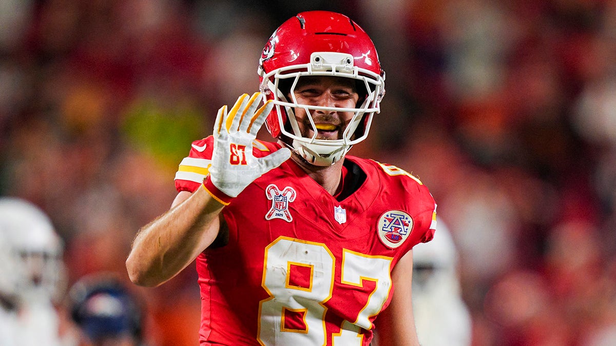 Travis Kelce's reported contract details revealed with expected Chiefs return at george magazine