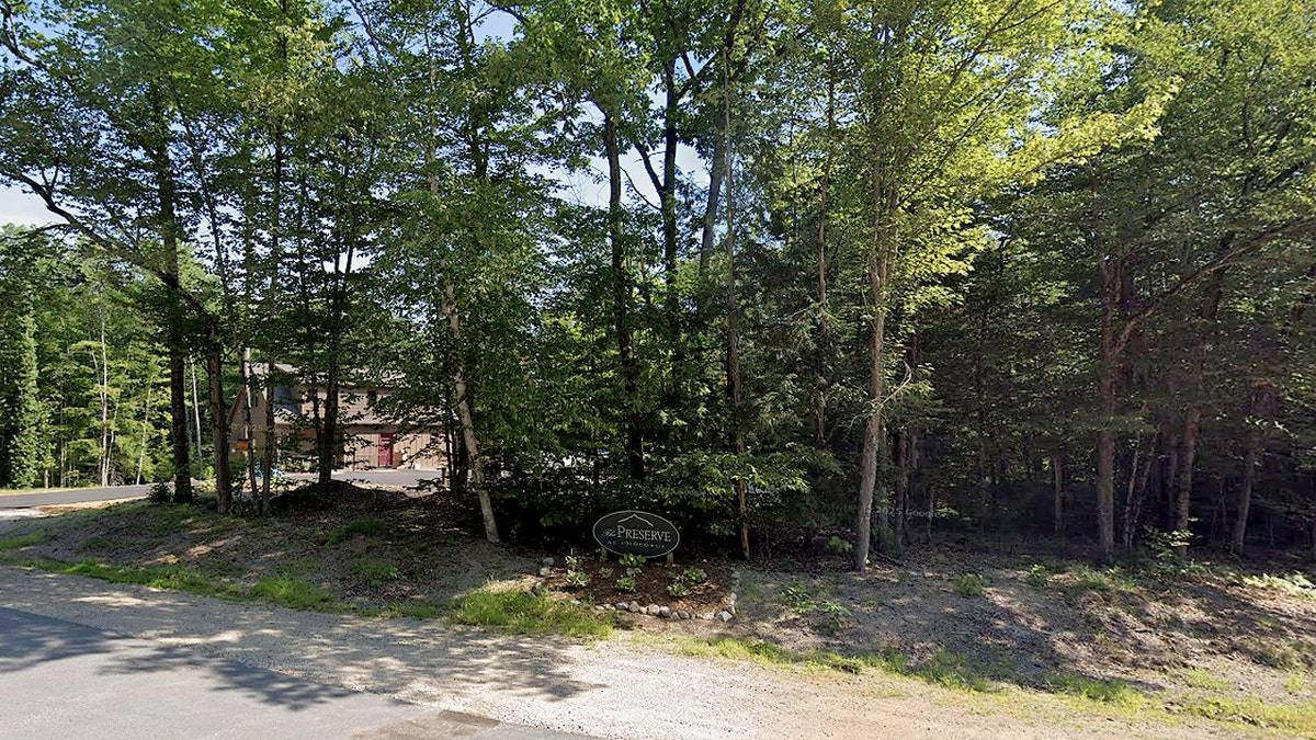 Floor collapse at New Hampshire wedding venue leaves multiple injured, investigation underway at george magazine