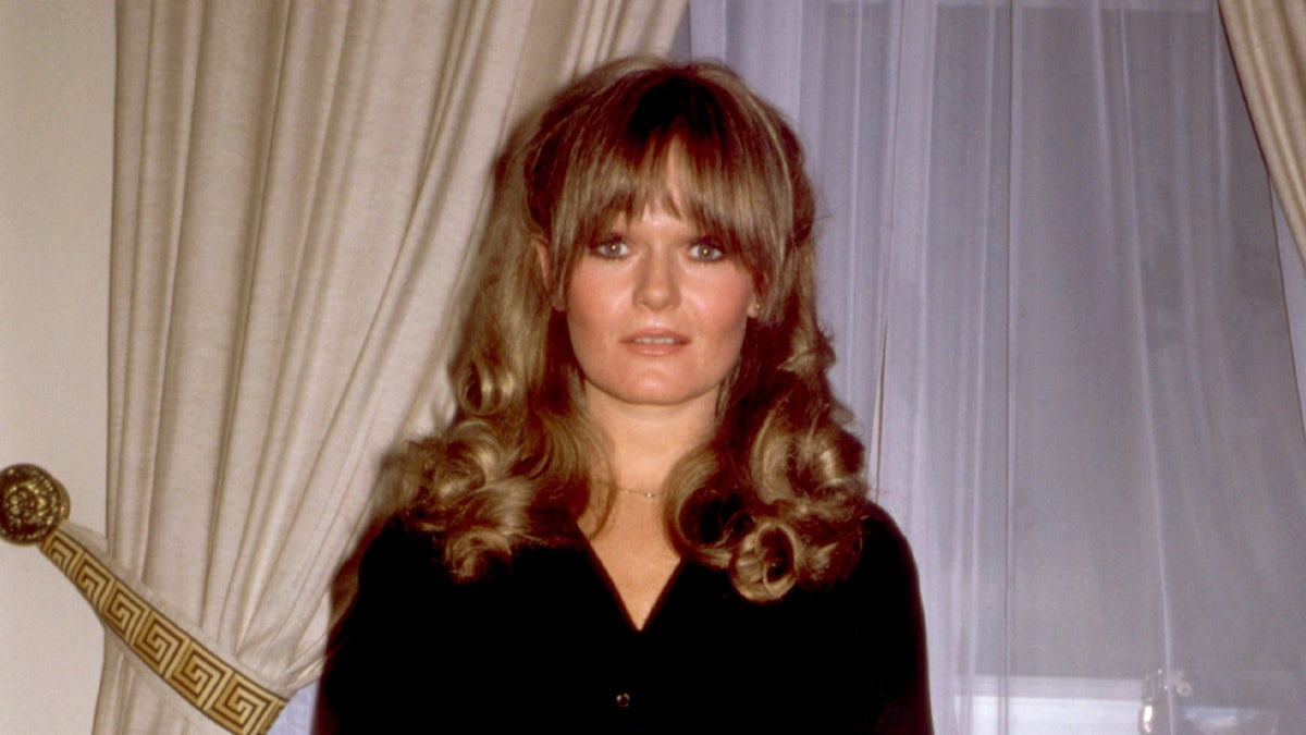 'Superman' actress Valerie Perrine dead at 82 at george magazine