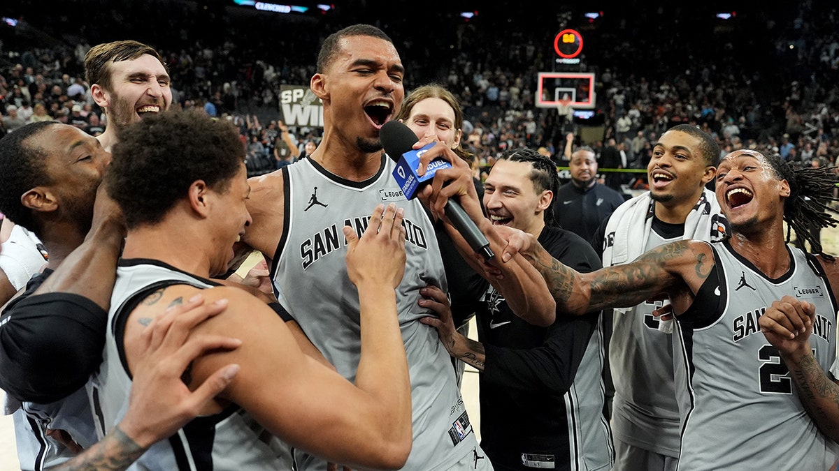 Victor Wembanyama snaps the Spurs' 6-season playoff drought in dramatic fashion with game-winning shot at george magazine