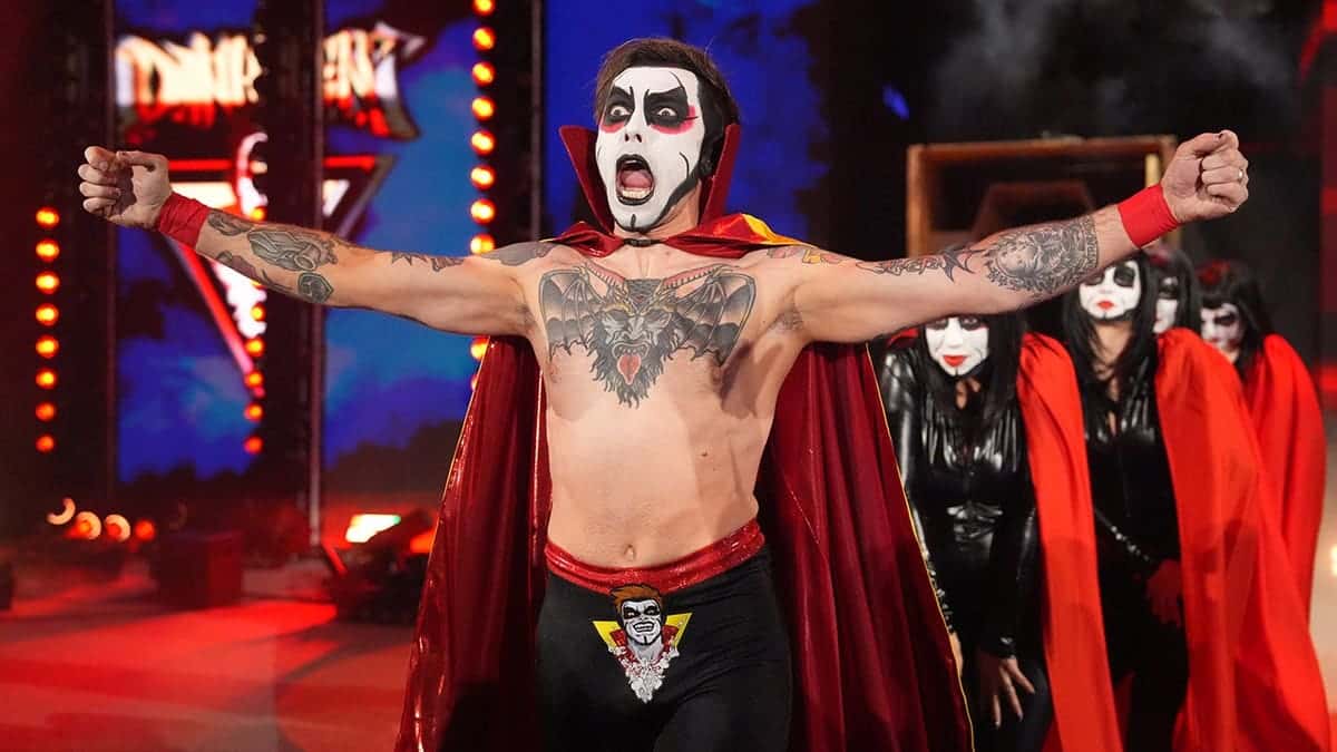 Danhausen performing in WWE at the United Center in Chicago